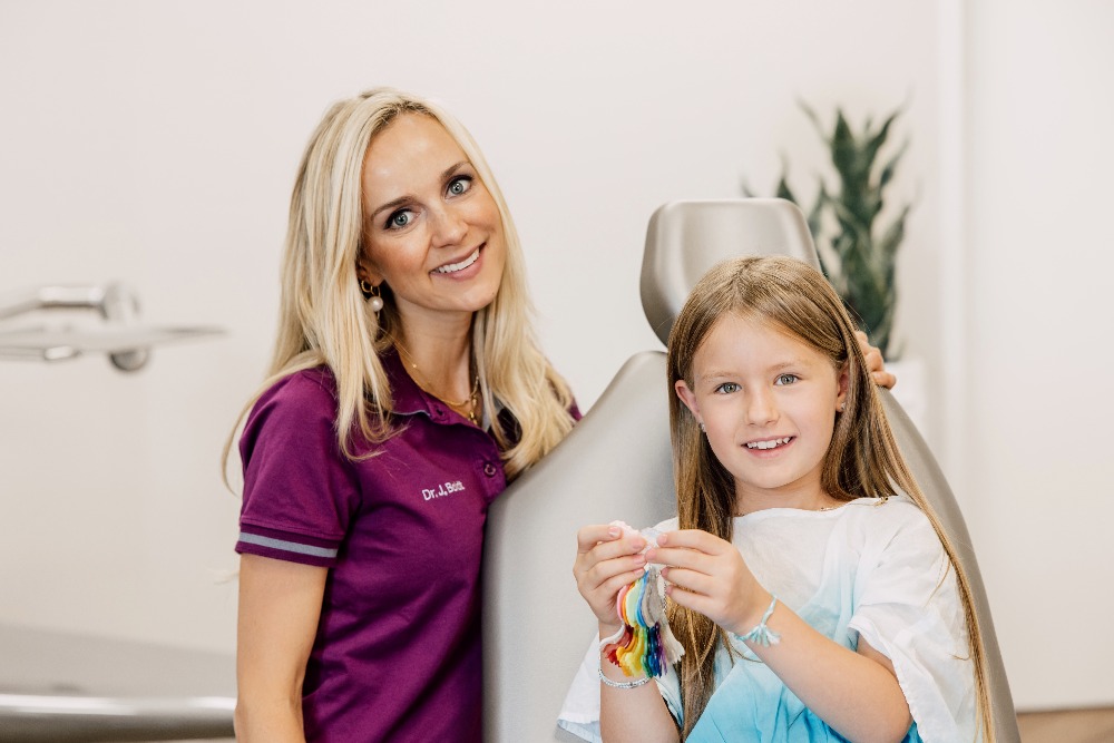 kieferorthopaede-meerbusch-dr-josefine-boldt-slider-zahnspangen-kinder